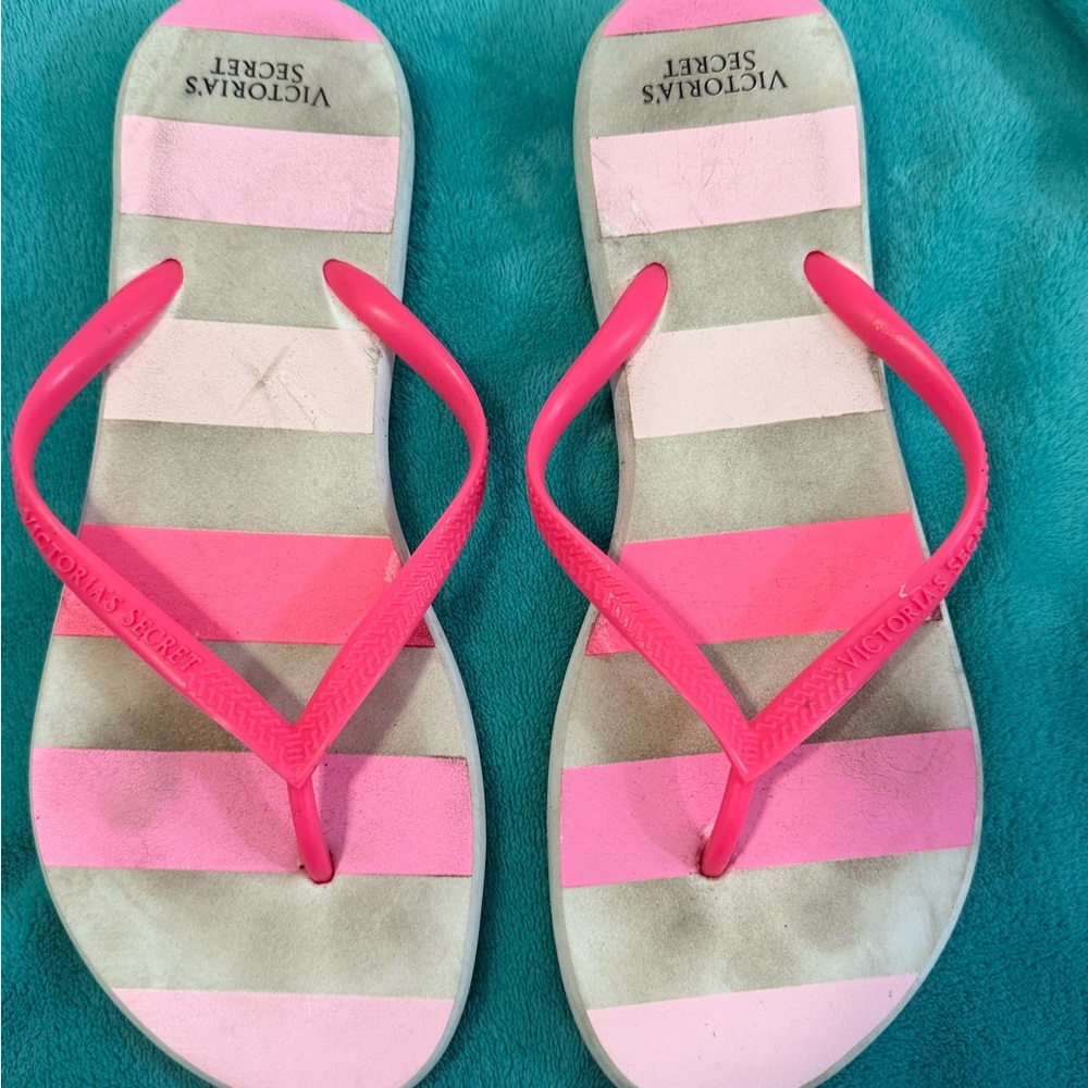 Victoria's Secret Pink Women's Flip Flops 7-7.5